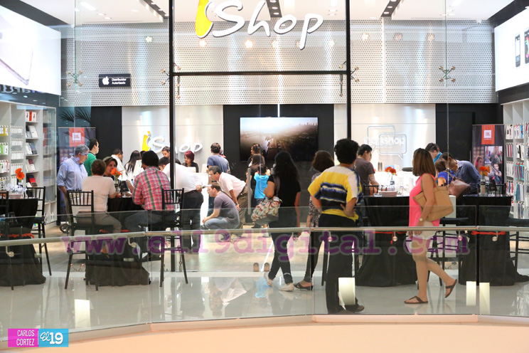 iShop inaugura primer tienda atra&iacute;dos por el crecimiento econ&oacute;mico de Nicaragua